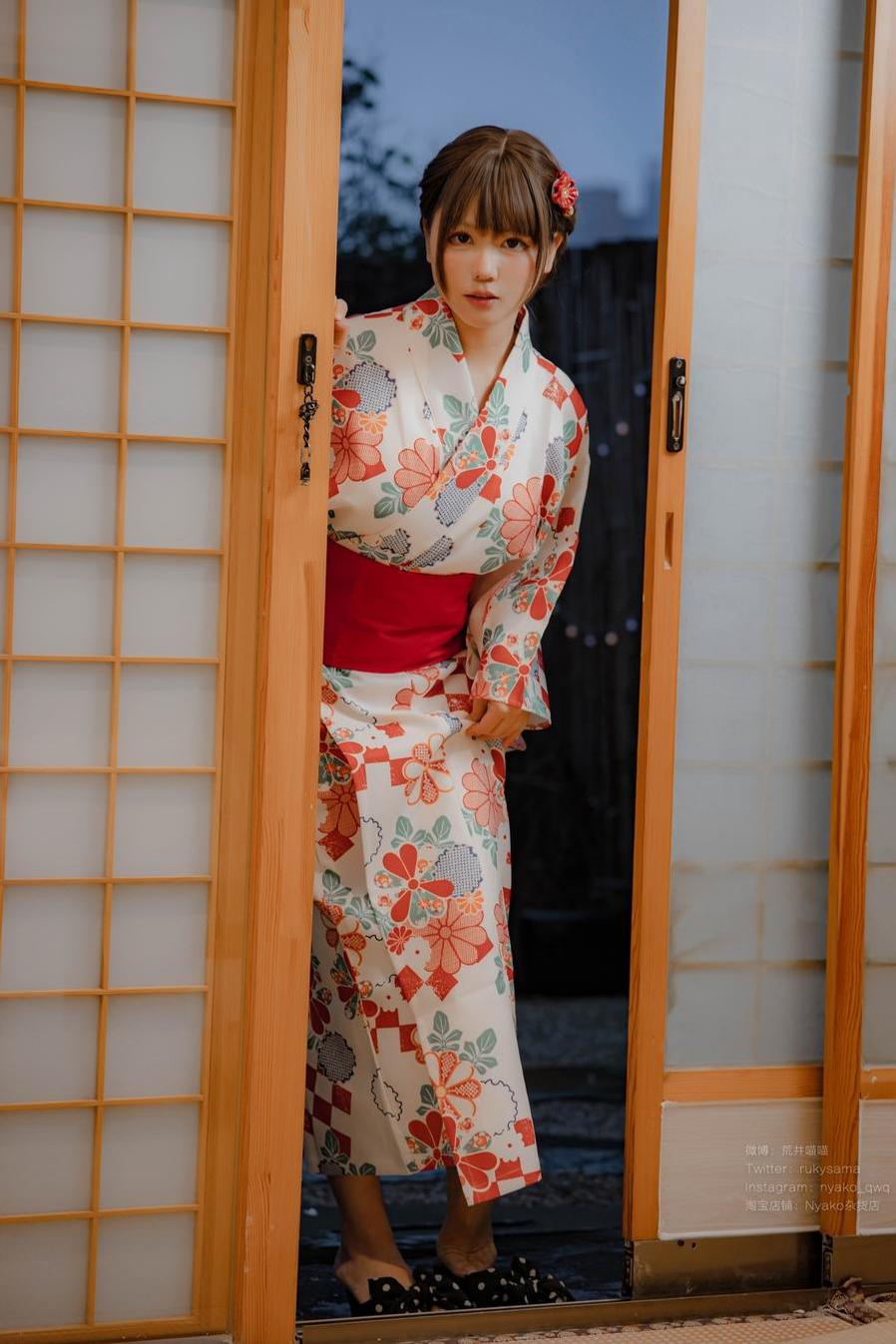 青春校园cos作品nyako喵子水手服登场