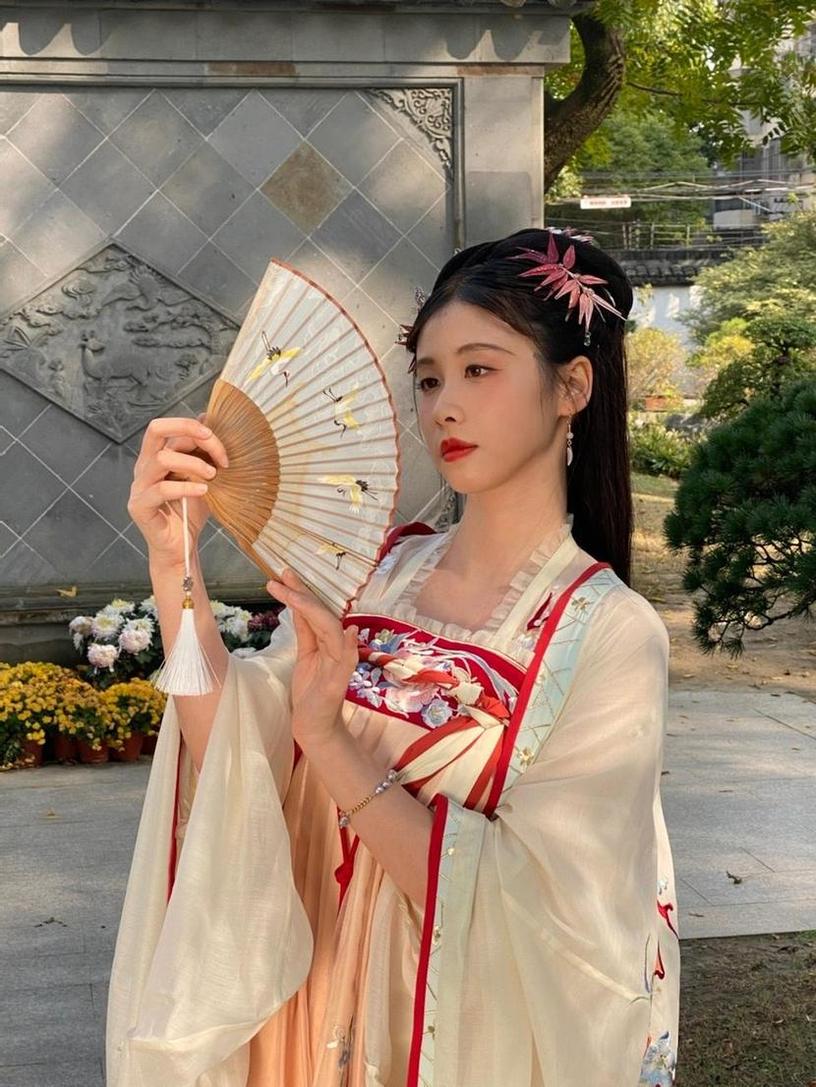 不可错过的一只小仙若黑料cosplay图包，数百张cos照片合集