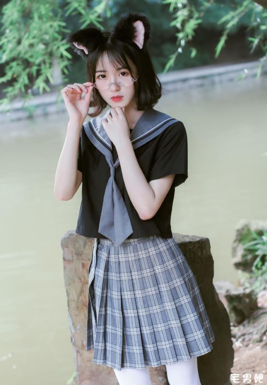 一尾阿梓 欣赏一尾阿梓阿金微博带来的独特cos风格,陶醉于照片中的细节。