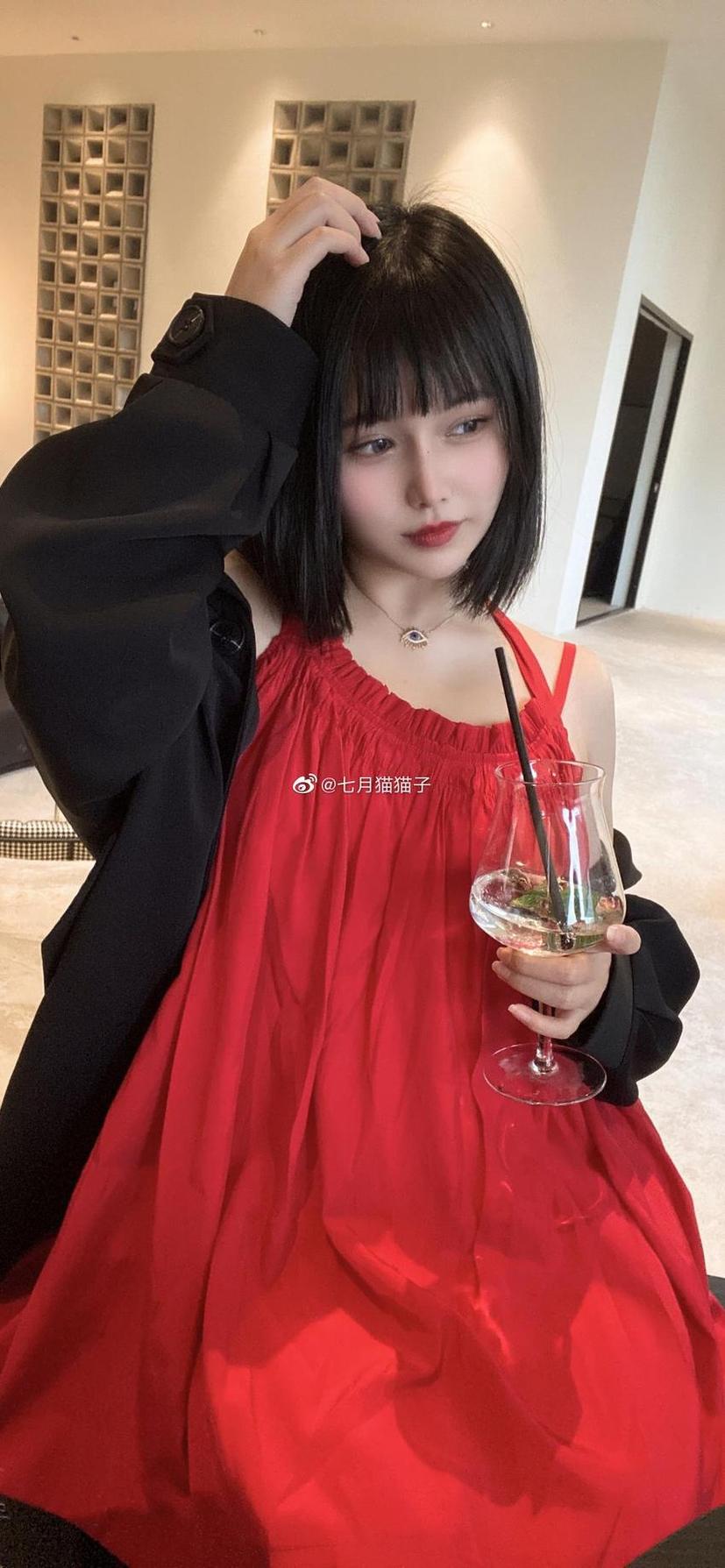 七月喵子 视觉魔力,七月喵子图包下载,最新美图分享。