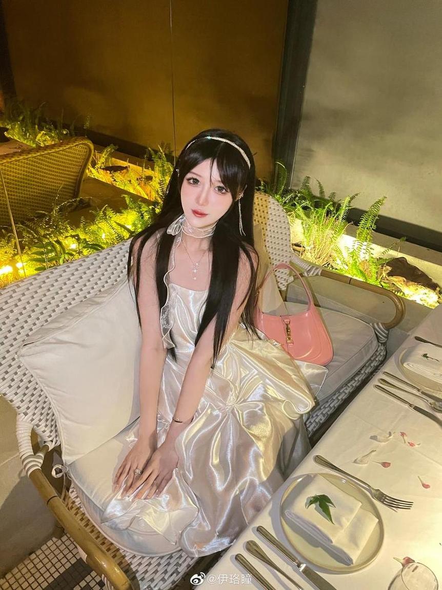 伊珞瞳 超强伊珞瞳动感光波套图,看呆你的眼