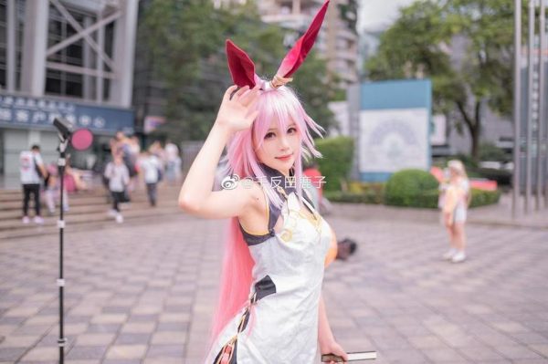 千反田鹿子小僵尸的精心摄影:给你送上最贴心的祝福