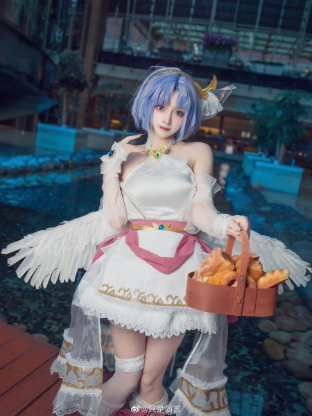 梦幻私房,只是简言泳装照,原图展现女性自信