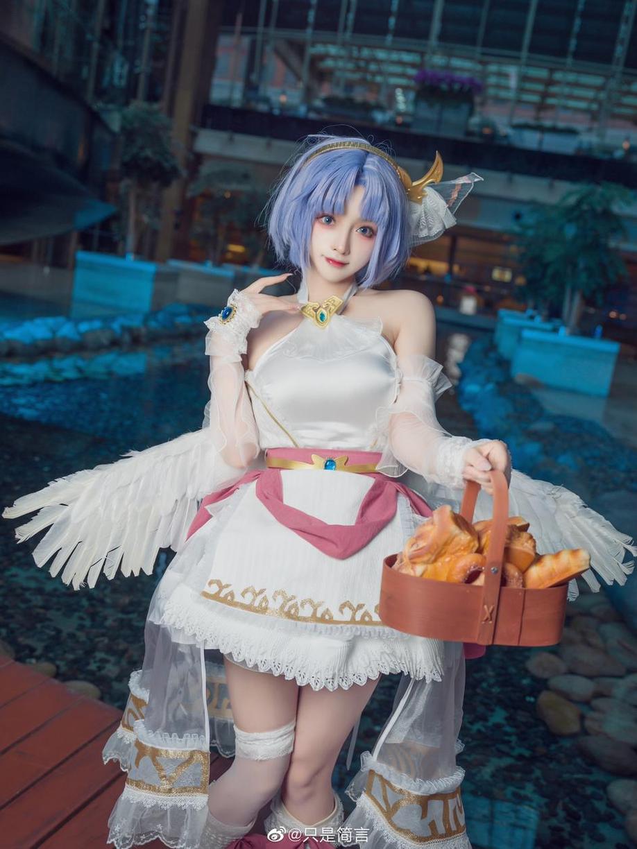 只是简言 梦幻私房,只是简言泳装照,原图展现女性自信