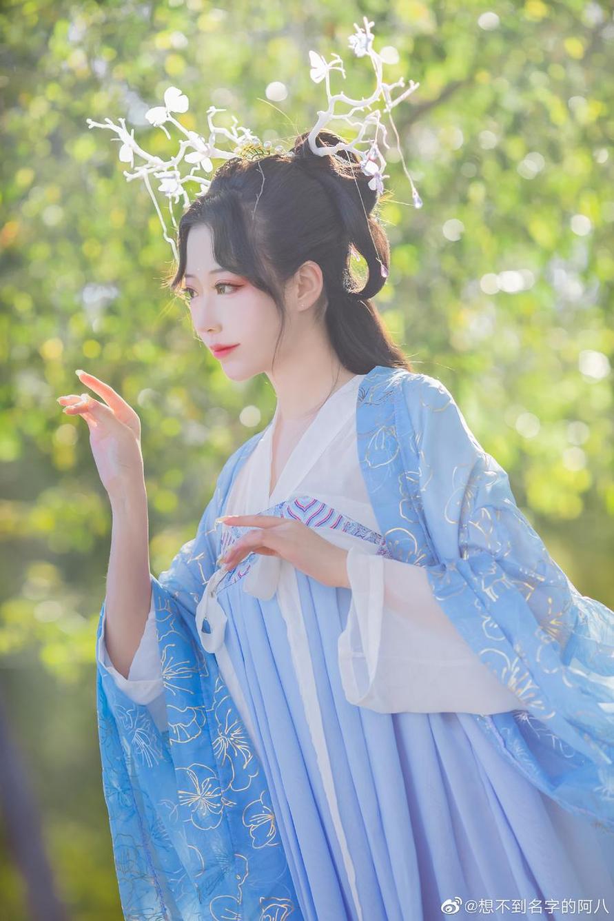 想不到名字的阿八 想不到名字的阿八微博:视觉盛宴的原图作品无删版