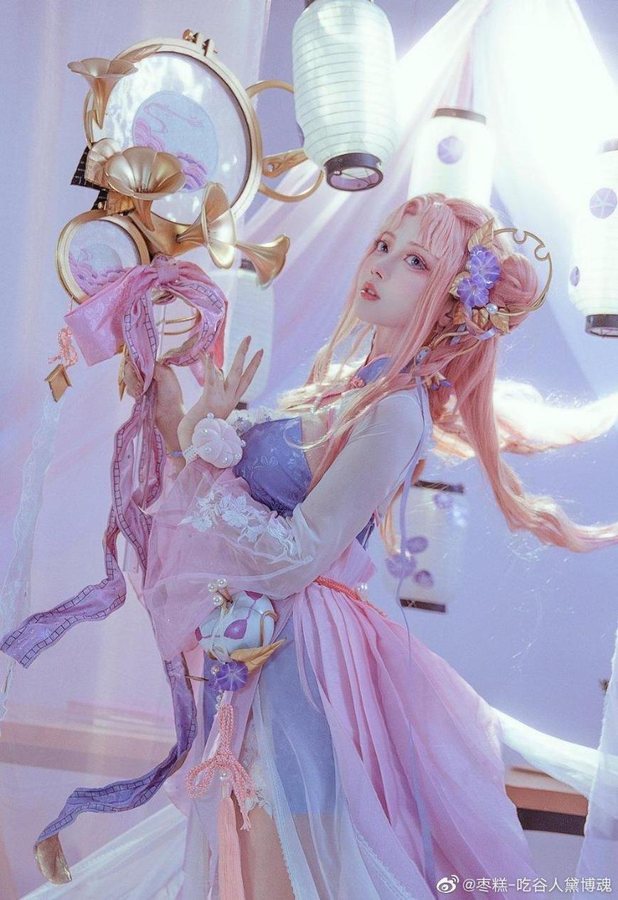 枣糕下野病弃疗 枣糕下野病弃疗赛车服cos更新啦!小姐姐变身“数码宝贝”让人羡慕不已~