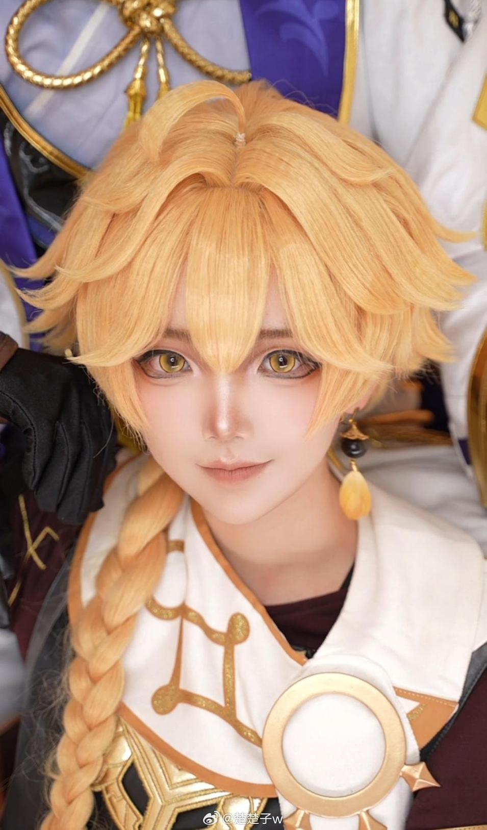 楚楚子 楚楚子是男是女?让我用精选的原图证明