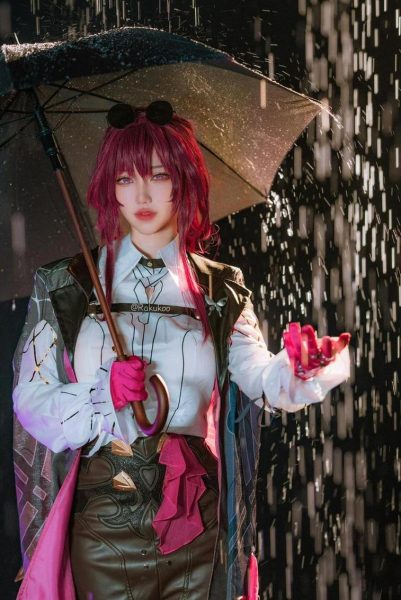 犬神洛洛子光脚cos新作,超清夜景美图分享