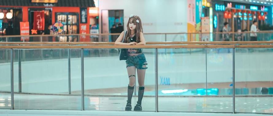 展现完美曲线的cos集，蠢沫沫作品发在哪的尽在眼前