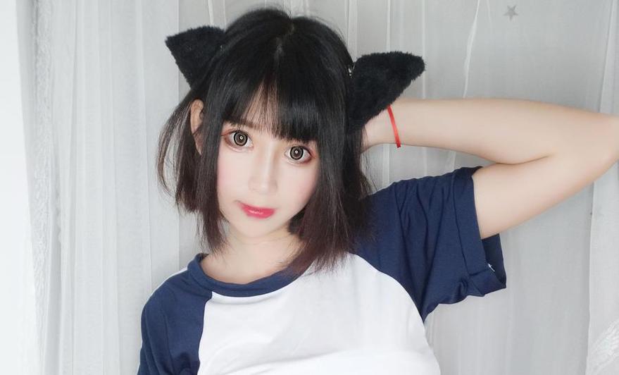 雯粥粥 舞姿疯狂:雯粥粥热舞现场照片曝光!