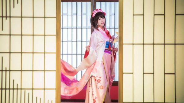 绝美伊丽莎白鳗鱼霏儿cos原图,巧奏古早时代的经典之声